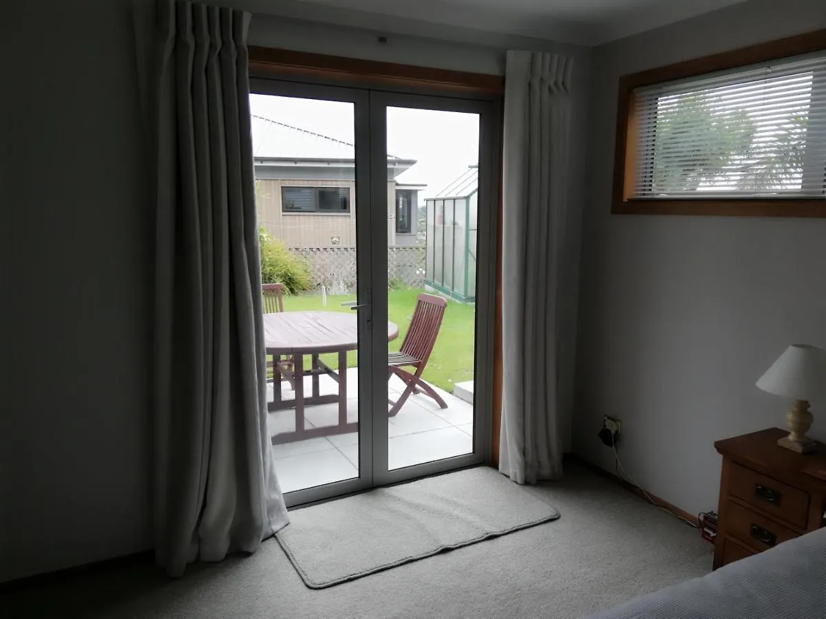 Whaka Heights Bed & Breakfast Christchurch
