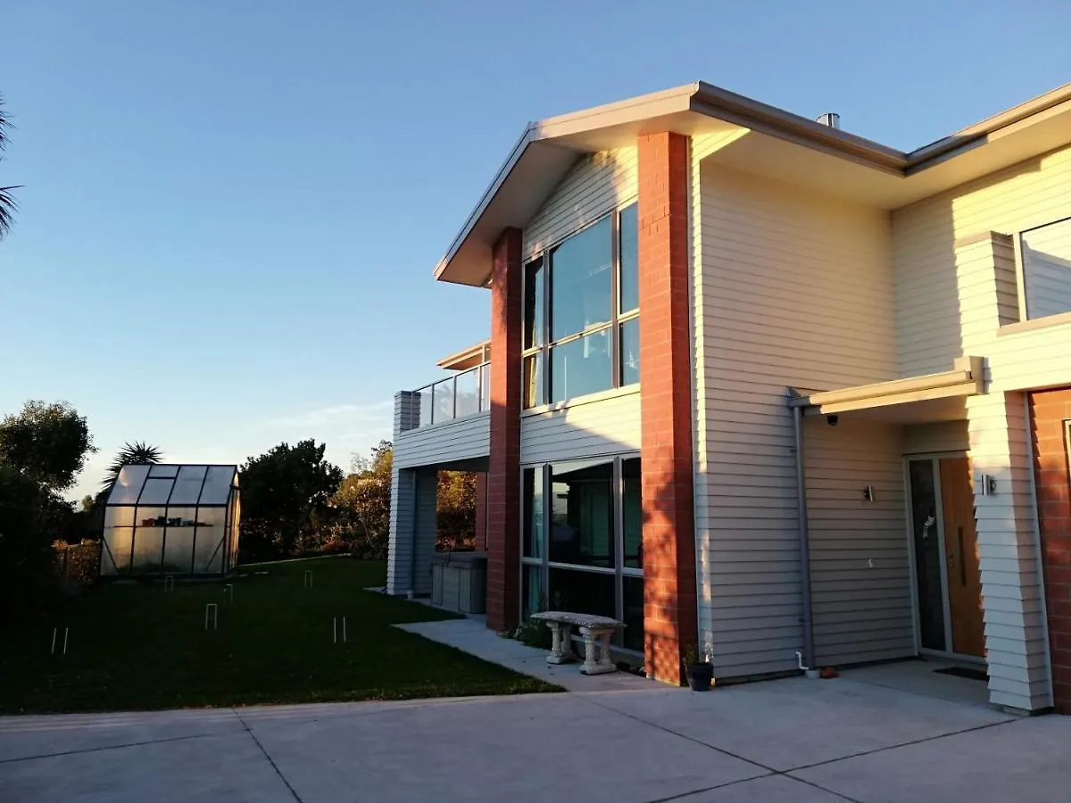 Whaka Heights Bed & Breakfast Christchurch 0*,