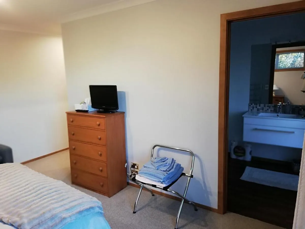 Whaka Heights Bed & Breakfast Christchurch